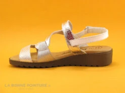 Jordana 3337 Blanc Argent - 2 Velcros - Sandale Femme 11 Jordana 3337 Blanc Argent - 2 Velcros - Sandale Femme -Chaussures Pour Femmes cd24607c73b9e66c561f35ea11d5d5ef img 2412.jpg 149341